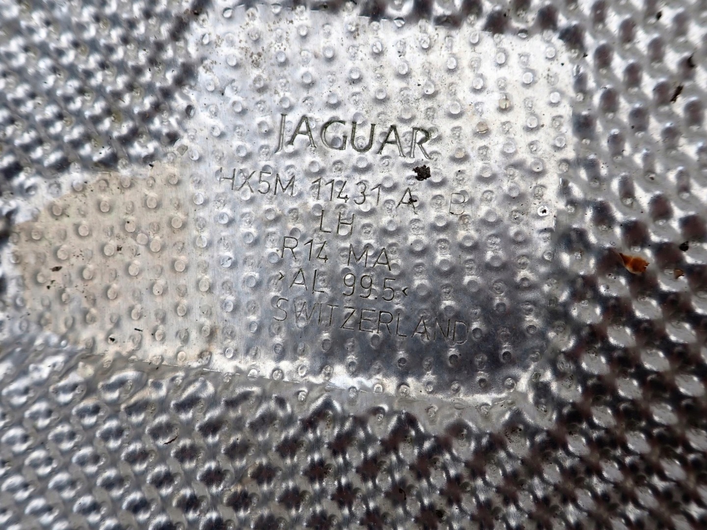 JAGUAR F-TYPE HX5M11431A 13-24 Blende Abdeckung TERMICZNA