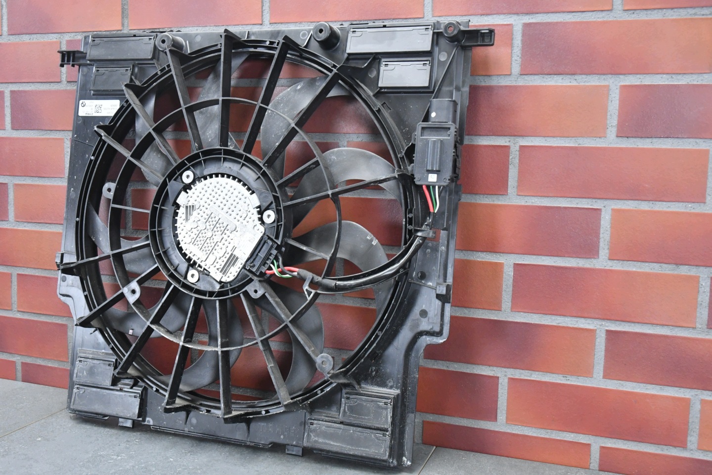 ventilátor vrtule chladiče BMW X3 G01 X4 G02 DIESEL 8472321