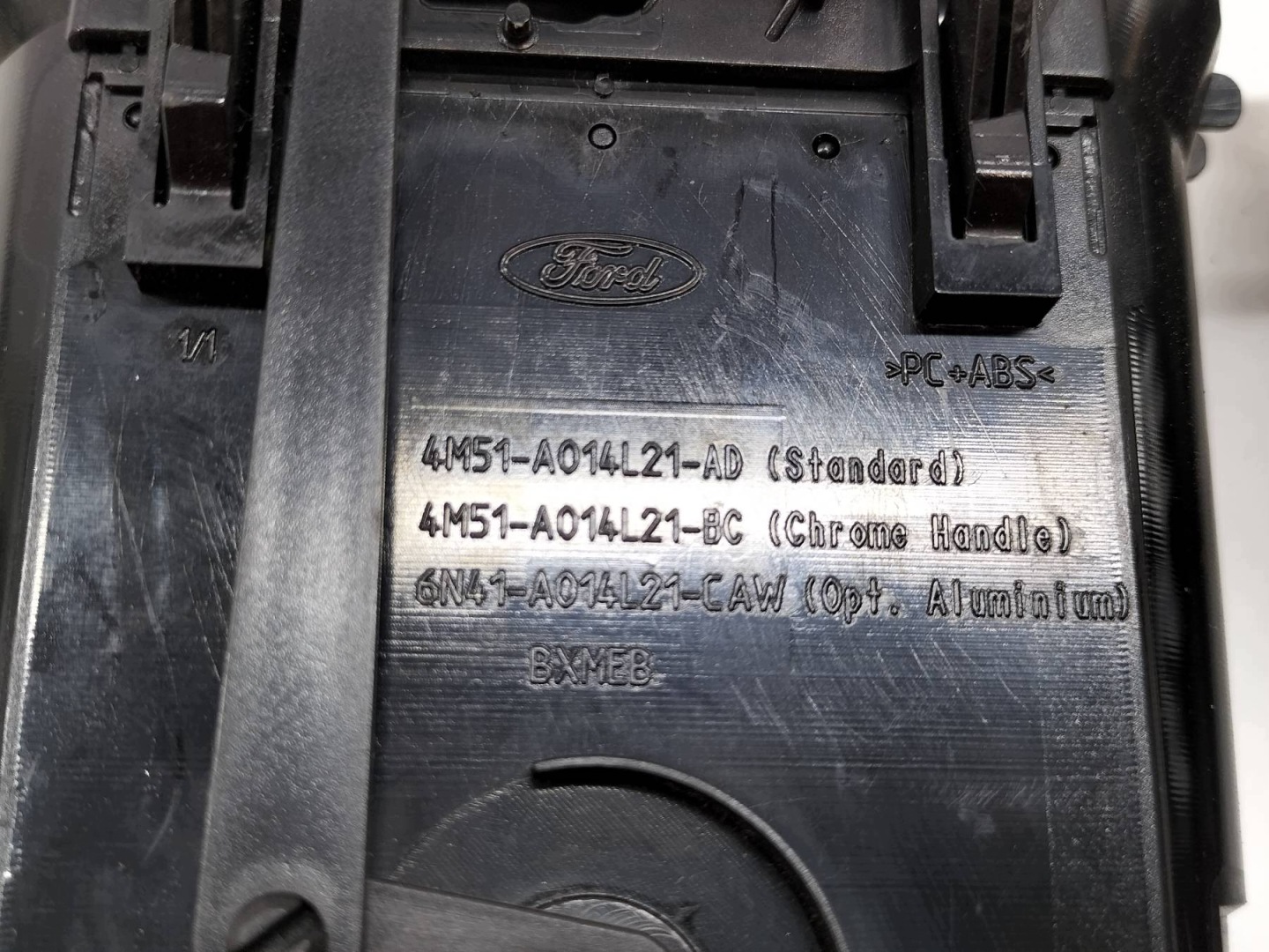 rešetke ventilacije lijeva desna KPL armature Ford Focus Mk2 (2004-2011)