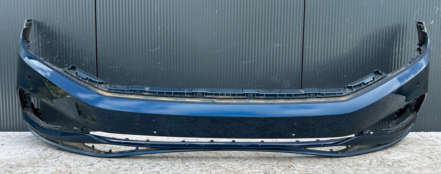 nárazník předek přední VW PASSAT B8 LIFT 6X PDC