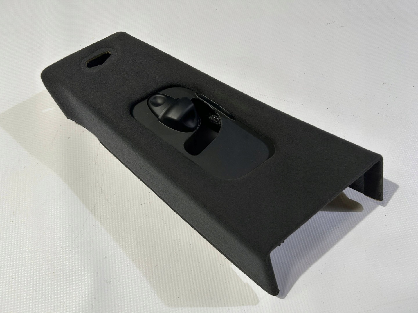 cap moulding cover side slupka B left Maserati Ghibli M157 2013