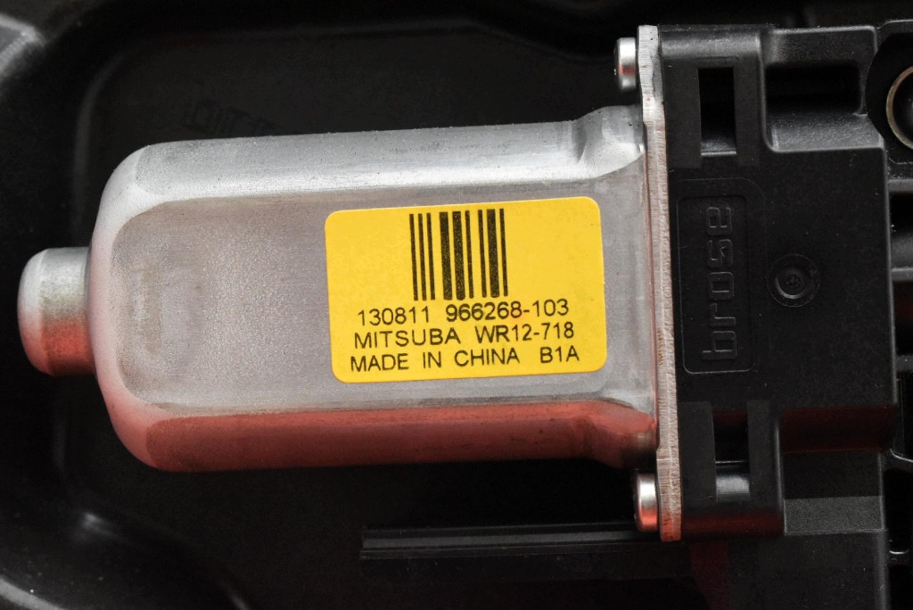 window regulator left front EU 31276215 VOLVO V40 2 II 12-16
