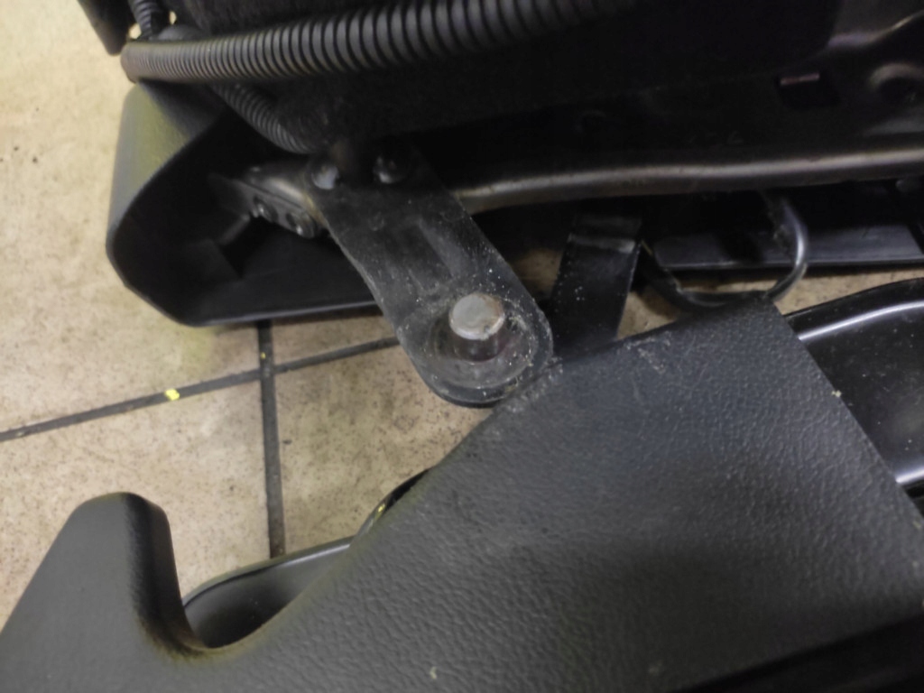 MAZDA 6 II seat right front UK