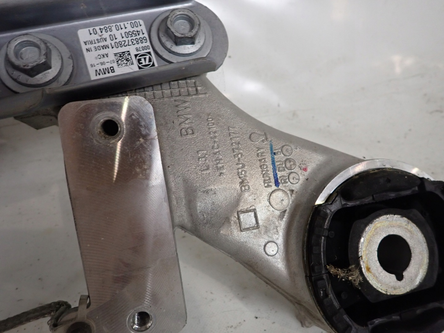 BMW 5 G30 subframe rear part axis SKRETNA AKTUATOR HSR