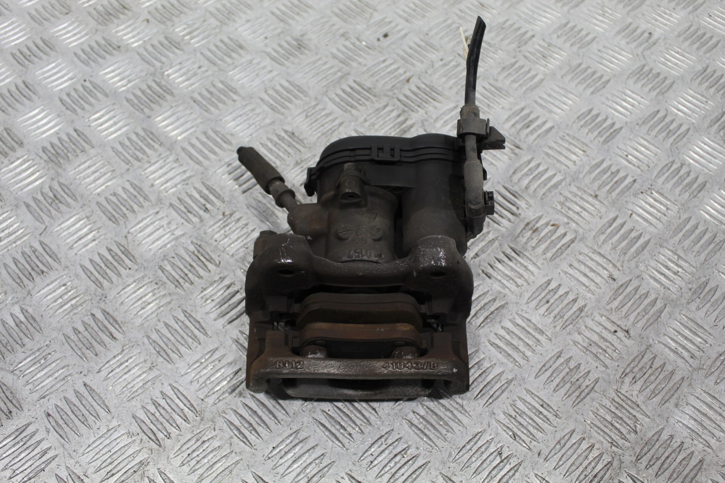 caliper brake left rear part INFINITI Q30