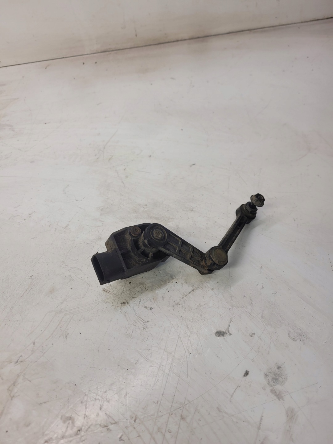SENSOR POZIOMOWANIA LEUCHTEN AUDI Q7 4L 7L0616571B