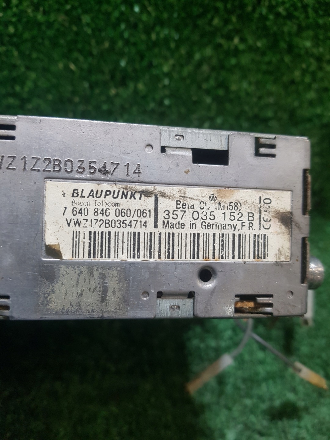 RADIO FABRYCZNE VOLKSWAGEN PASSAT B3 357035152B