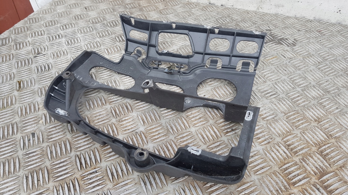 BMW E60 bumper bracket left front