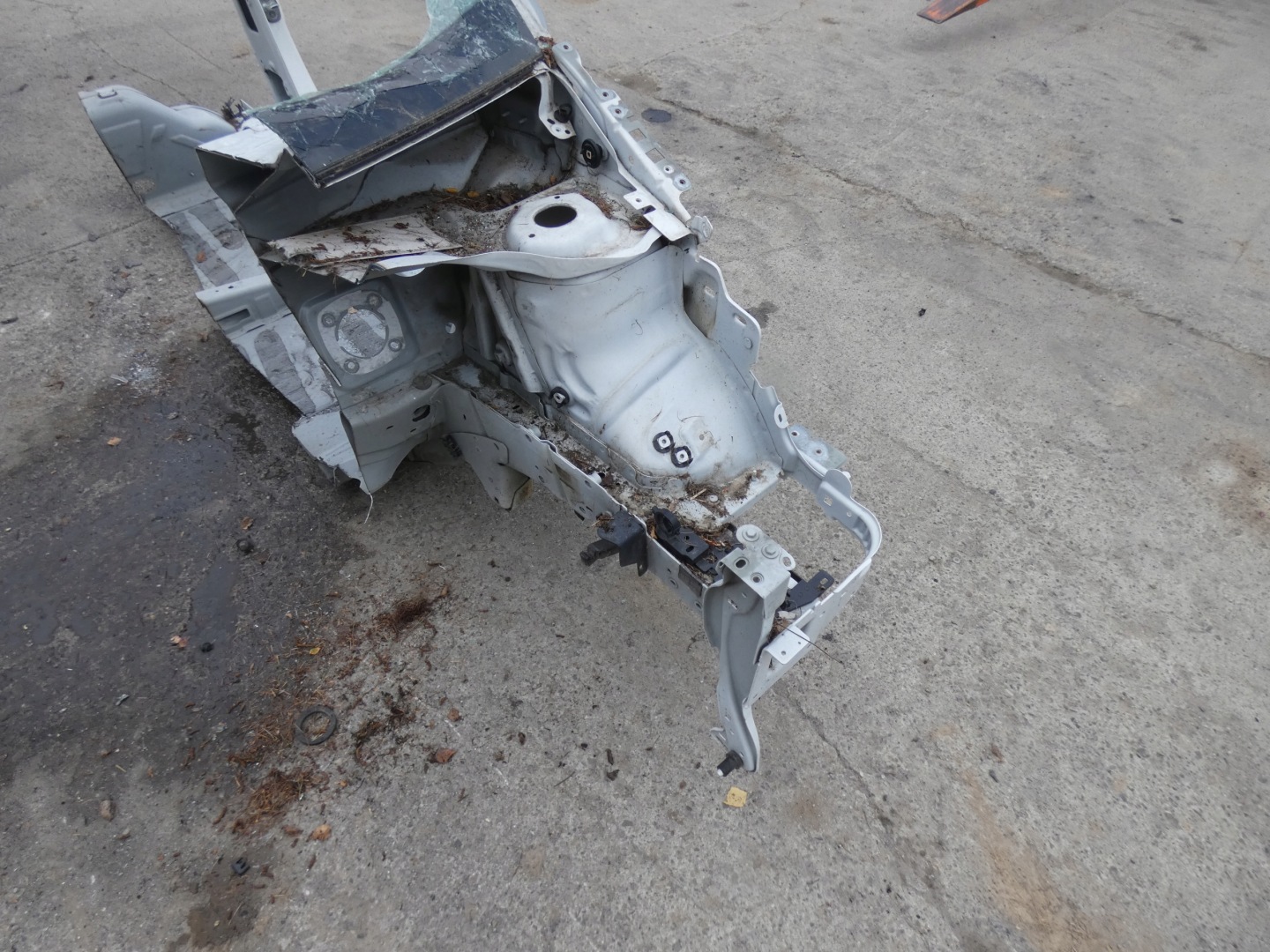 PEUGEOT 208 and 2012- FARTUCH quarter front front left right