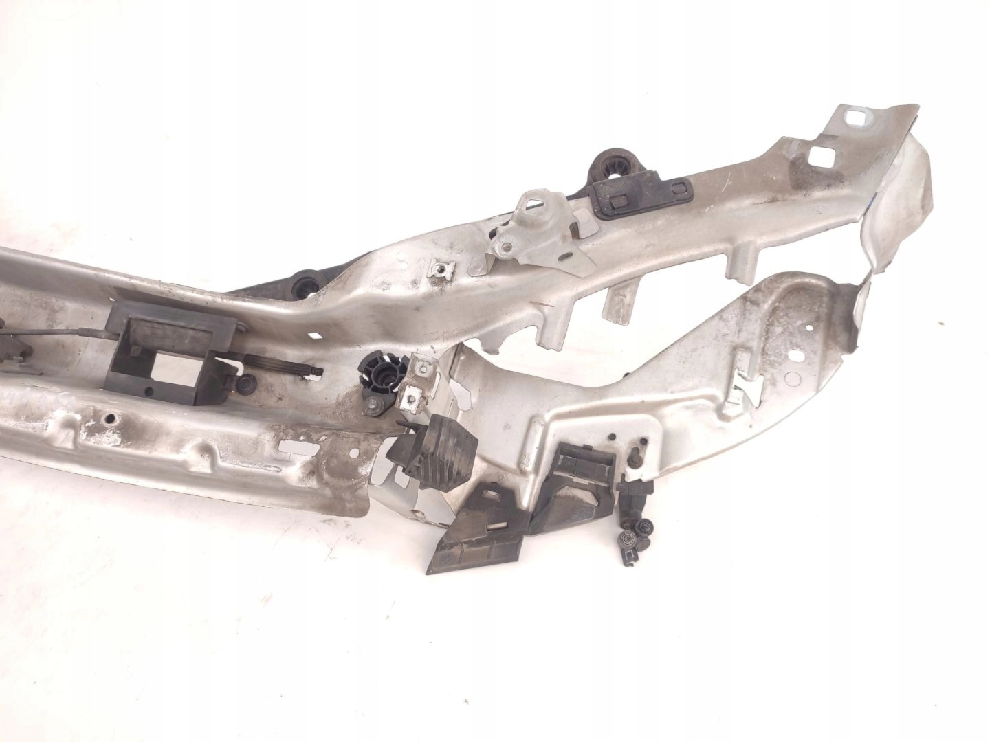 support panel for radiators upper VOLVO C70 II