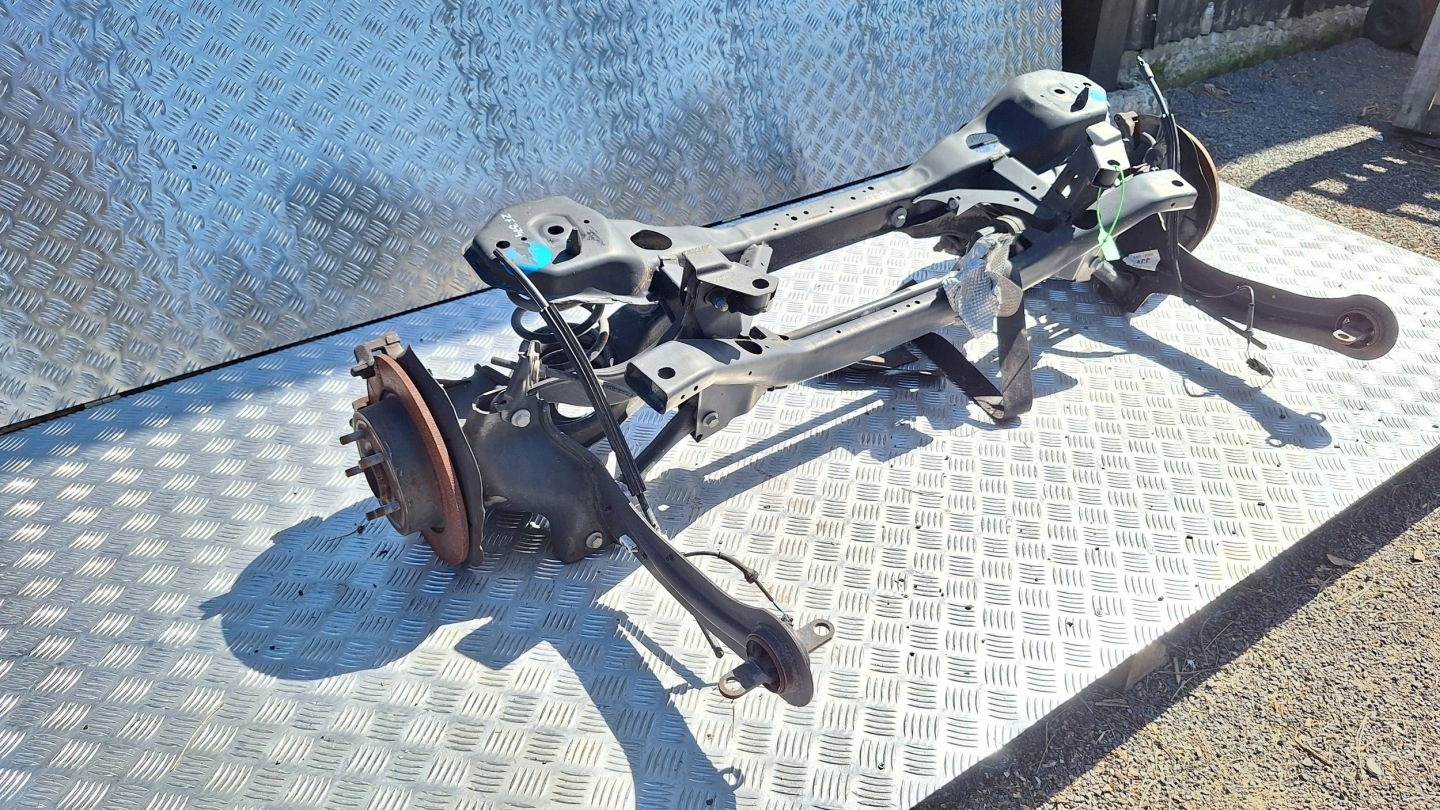 sider axis hubs sususpension rear part FORD FOCUS MK3 HB