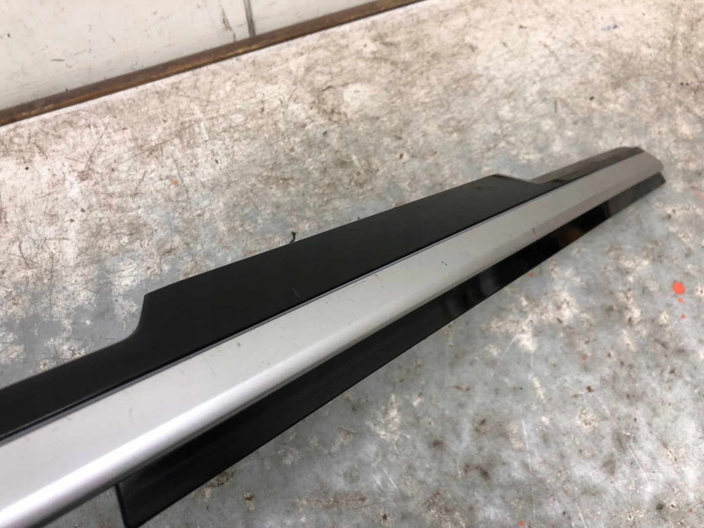 Moulage DEKOR Console YDU VW ARTEON 3G8853262P