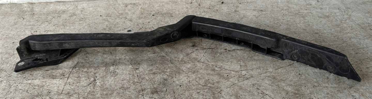 bumper bracket left front OCTAVIA II 1Z0807183A