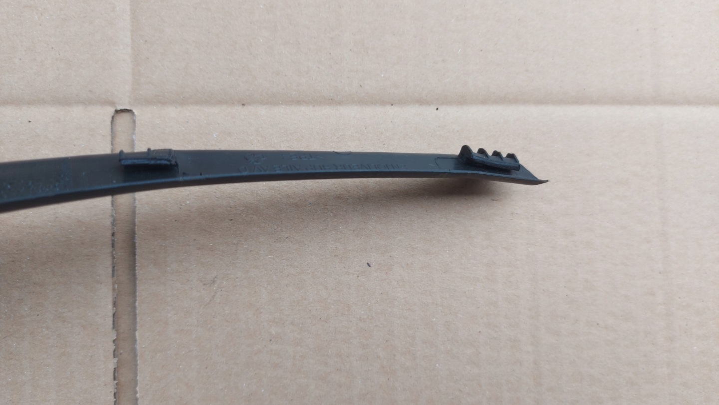 Couvre Sous vitre Droit TOYOTA PROACE JUMPY EXPERT