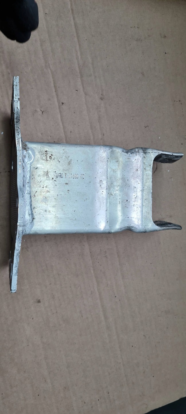 A5 8W AUDI beam tip left siders front 8W6807133025