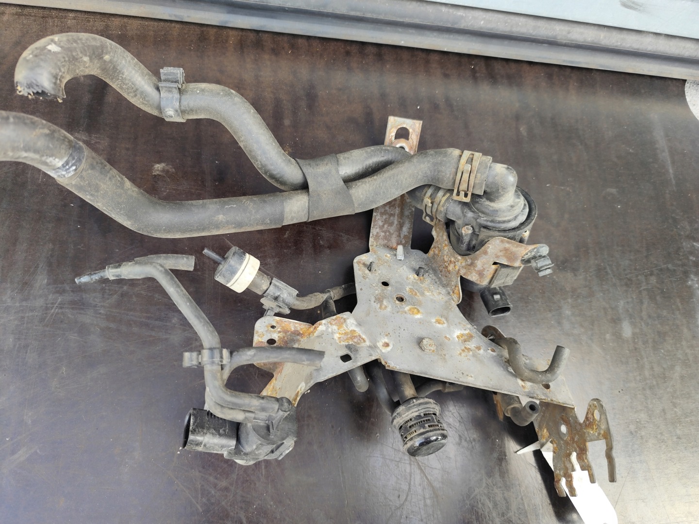 VW T5 LIFT Sensor GRUSZKA PODCISNIEN 2.0 TDI
