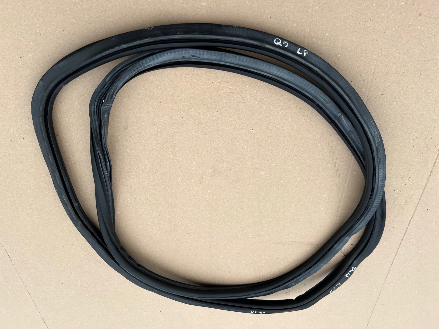 AUDI Q5 SQ5 80A gasket door front left right front 80A831721B