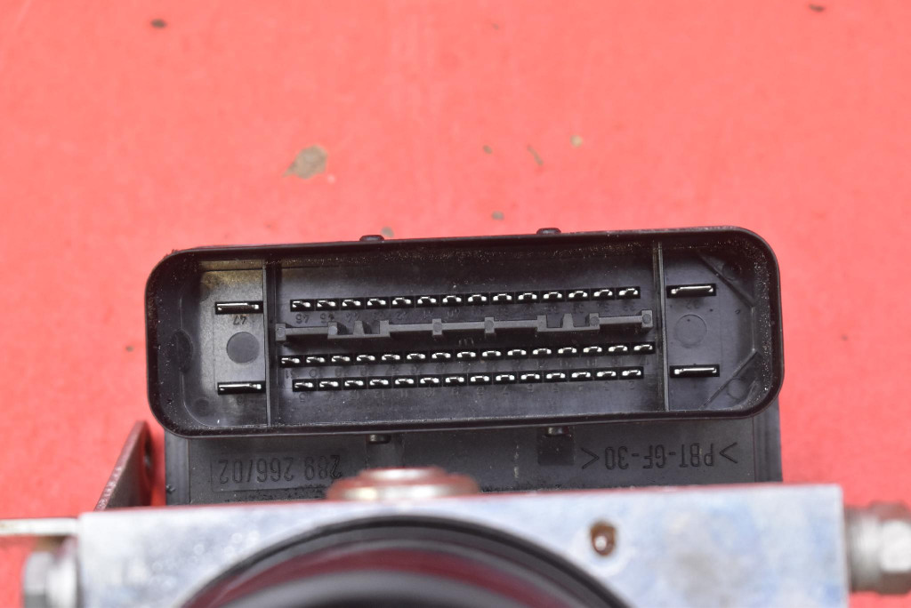 Pompa ABS 6772213 BMW E87 2.0 D 122 KM 04-07