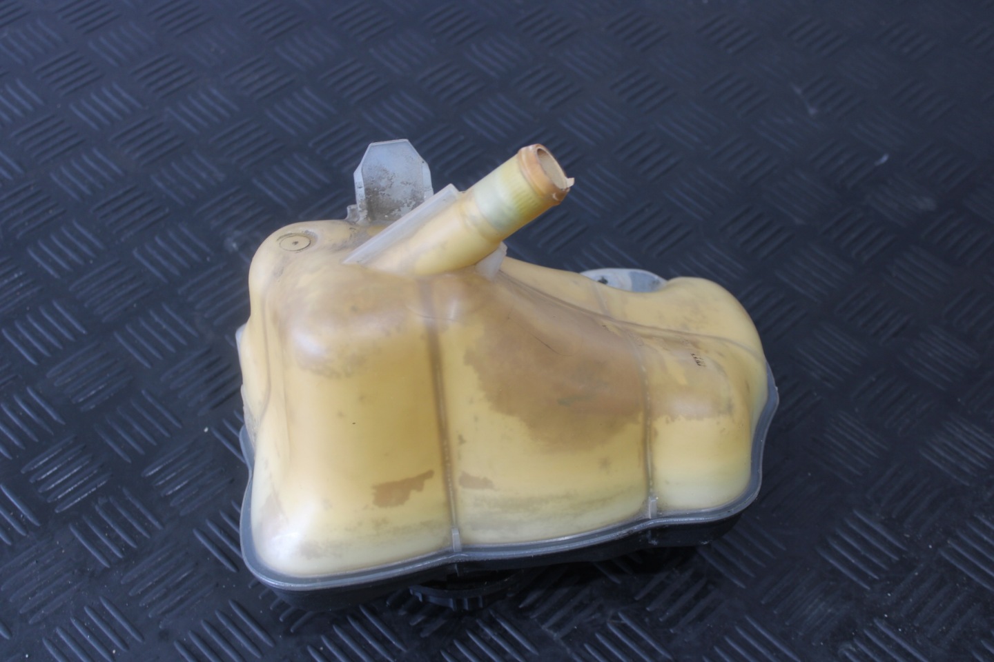 Réservoir eau FORD MUSTANG V 5 4R33-8A080-AE
