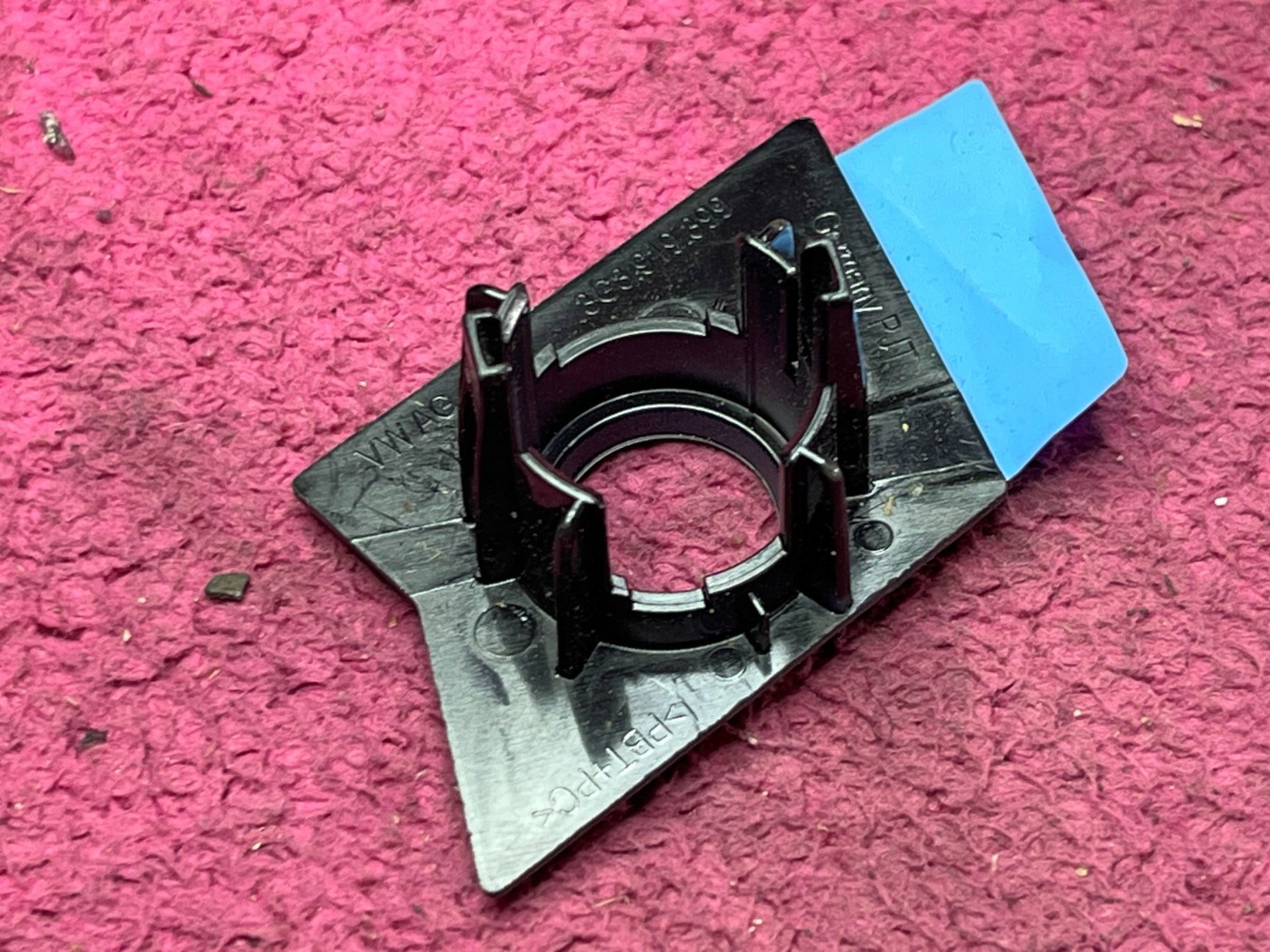 bracket CZUUJNIKA PDC front Volkswagen Arteon 3G8919399 original!