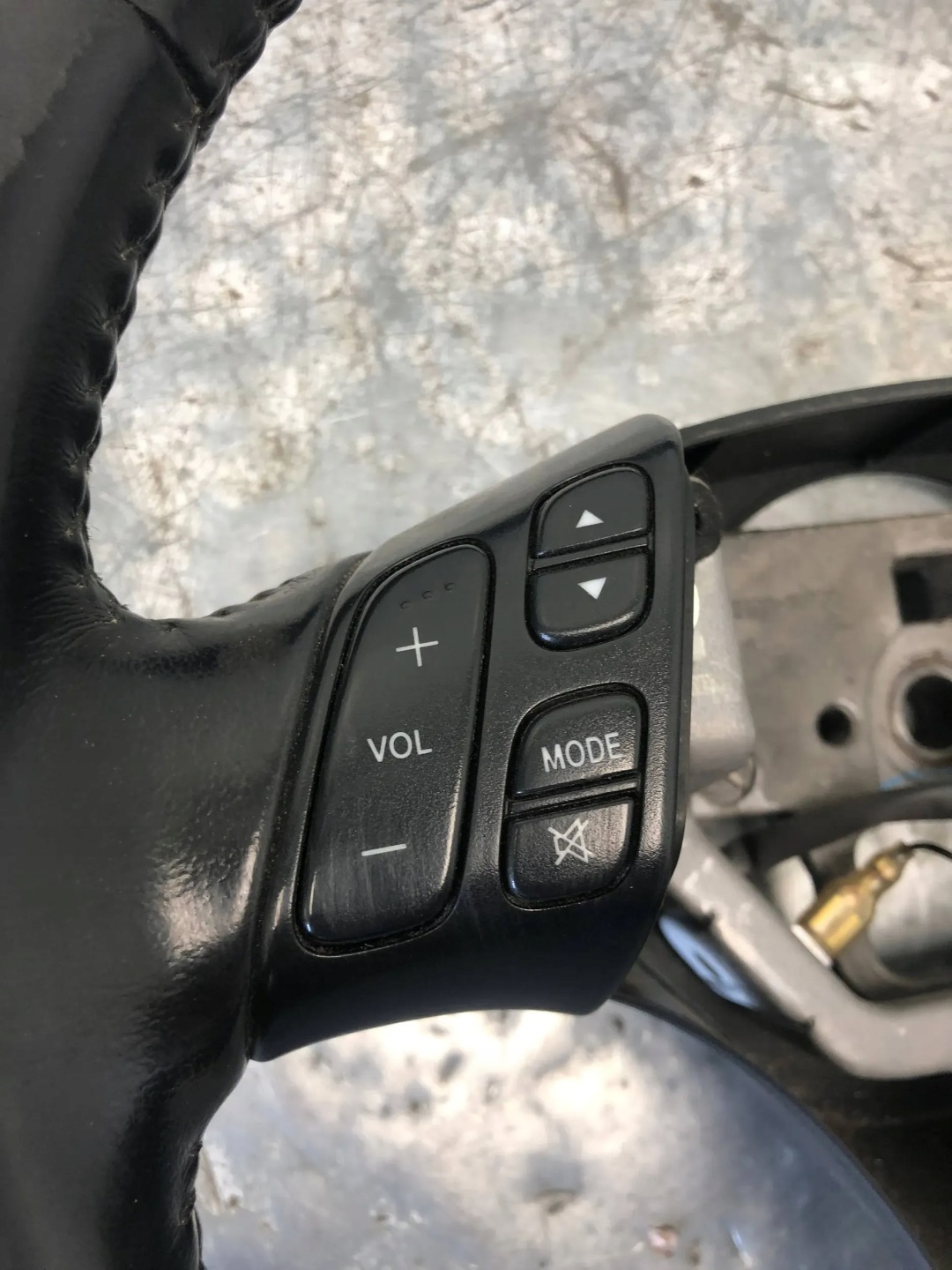 lenkrad Leder MULTIFUNKCJA MAZDA 6 GG