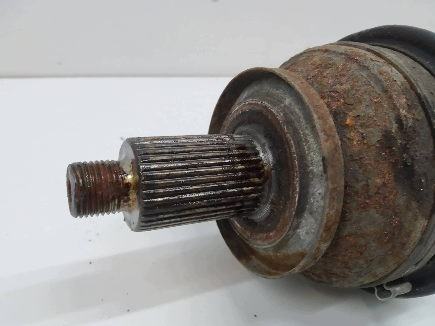 semi-axis left front 1.6 TDI Skoda Fabia II (2007-2014)