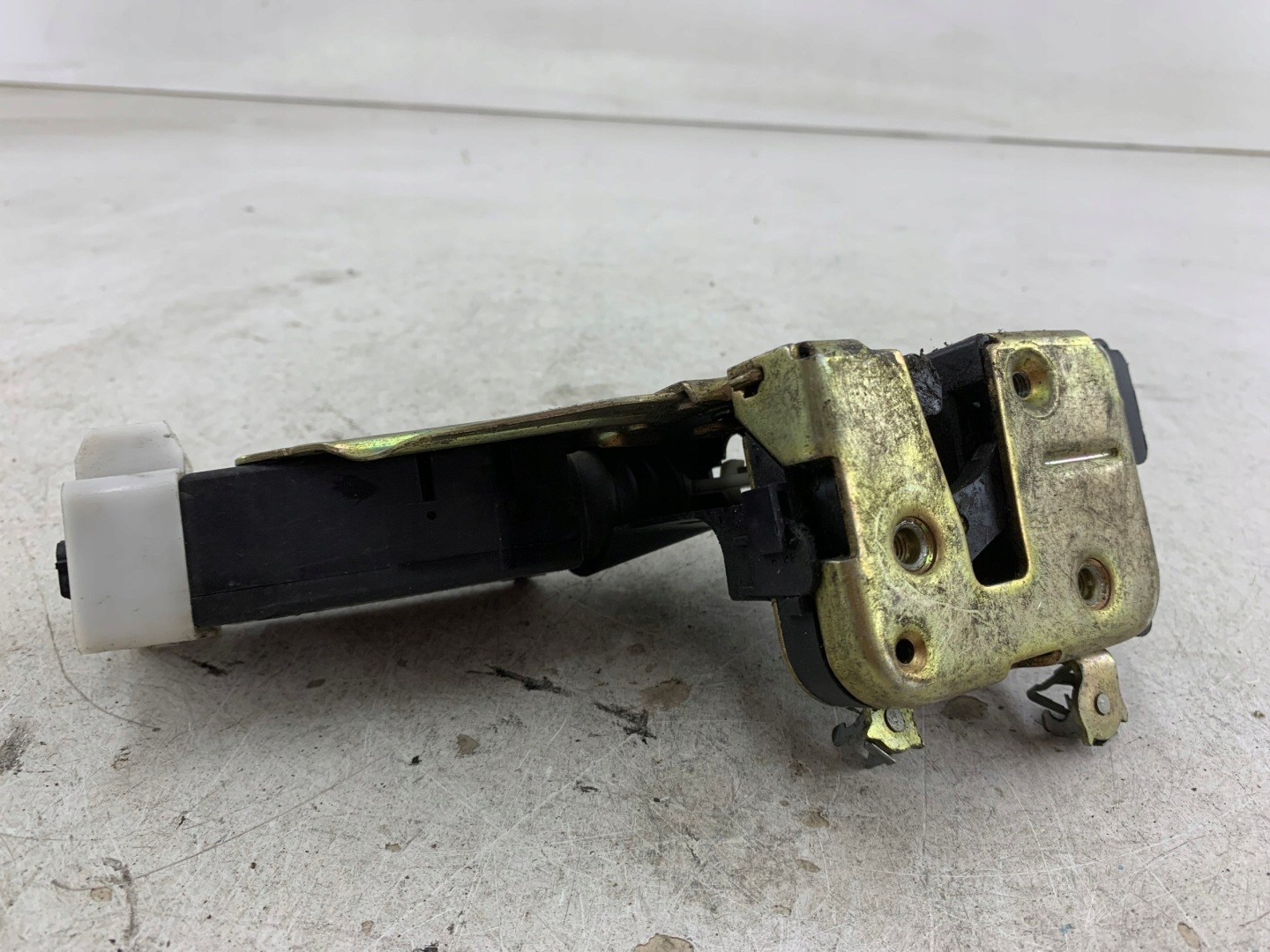 MITSUBISHI SPACE STAR and lock door right front