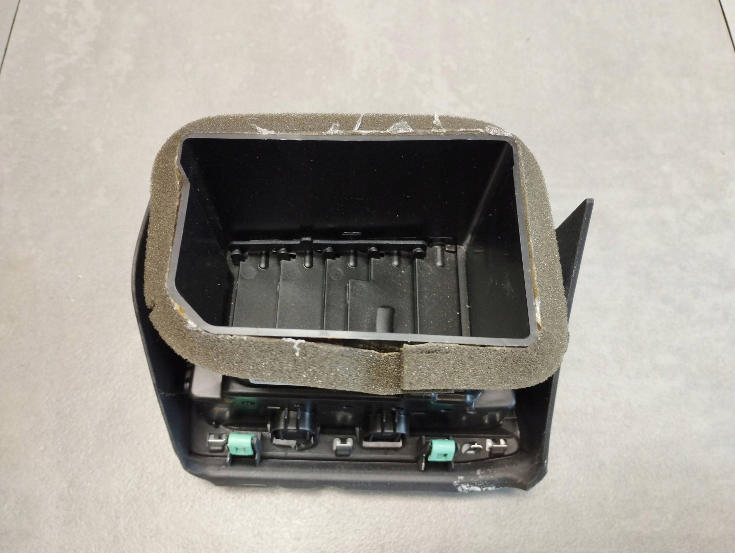 Volkswagen Amarok II grid air conditioning devices N1XBE045C08ADW