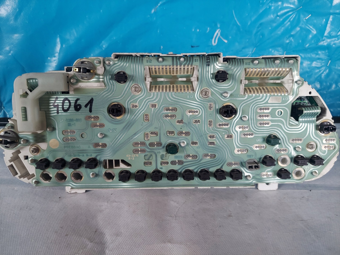 dials clock VOLVO V40 and 1.8 B 30862002