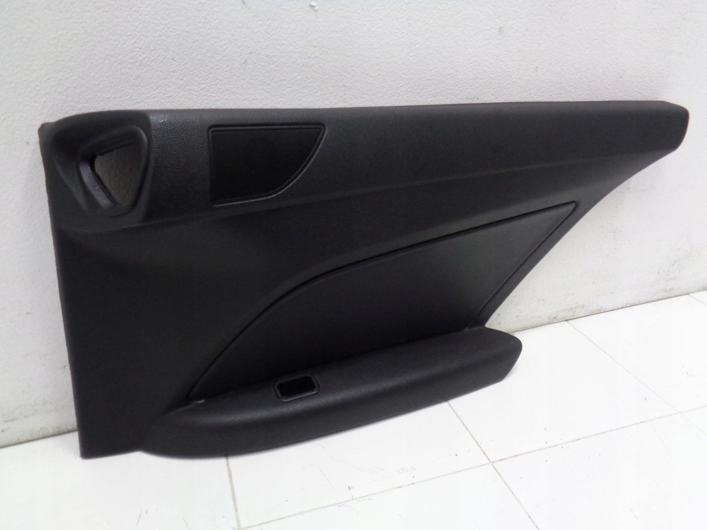 MERCEDES E COUPE W207 side upholstery right rear part