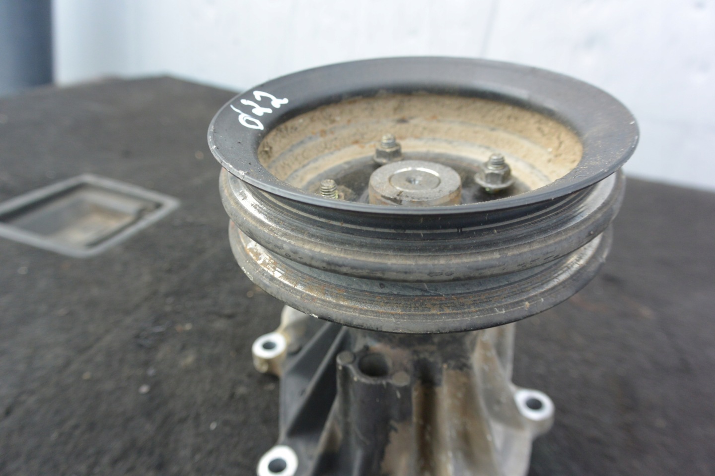 water pump 2.5 DIESEL NISSAN NAVARA D22