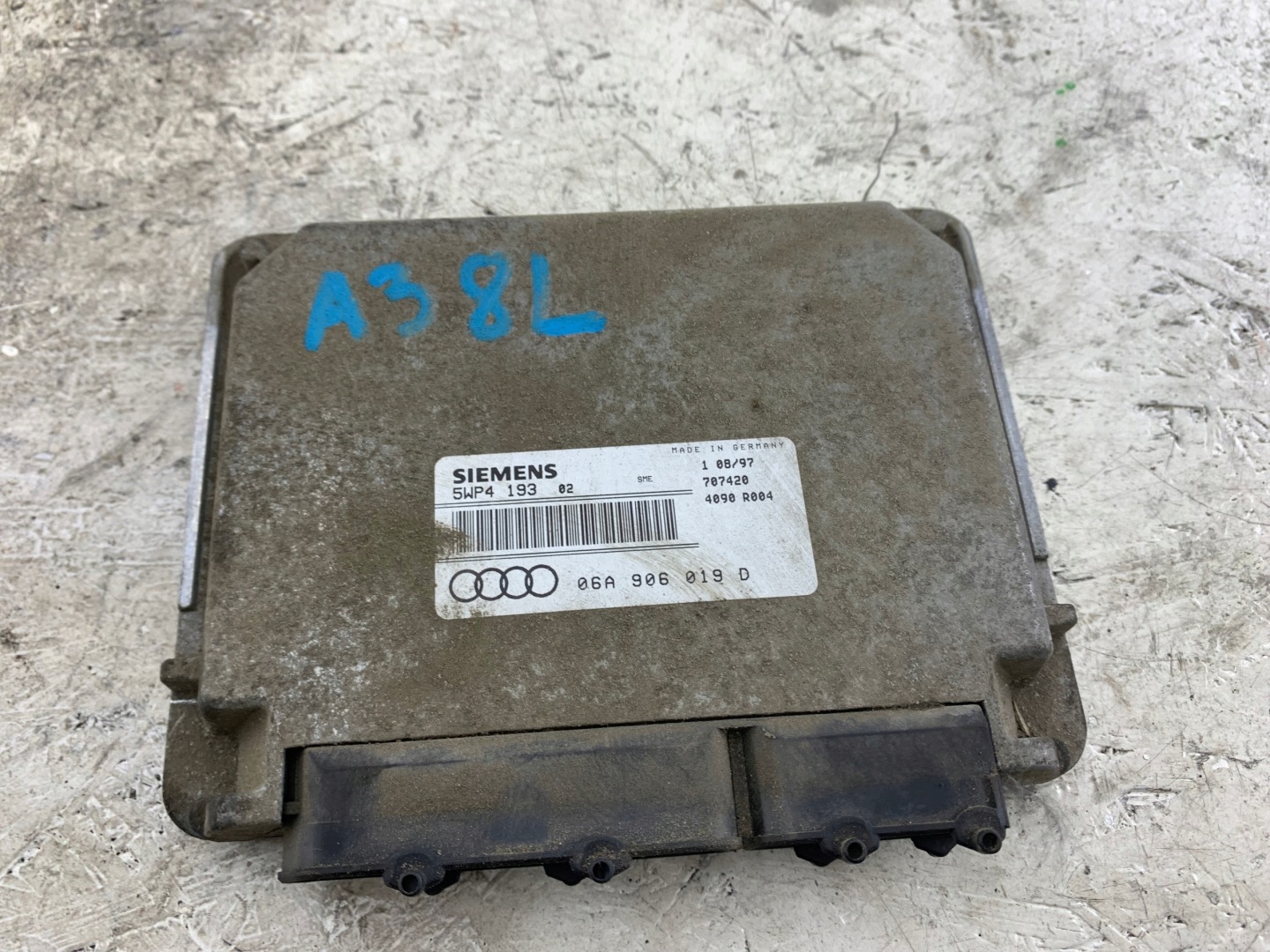 AUDI A3 8L 1.6 centralina computer 06A906019D