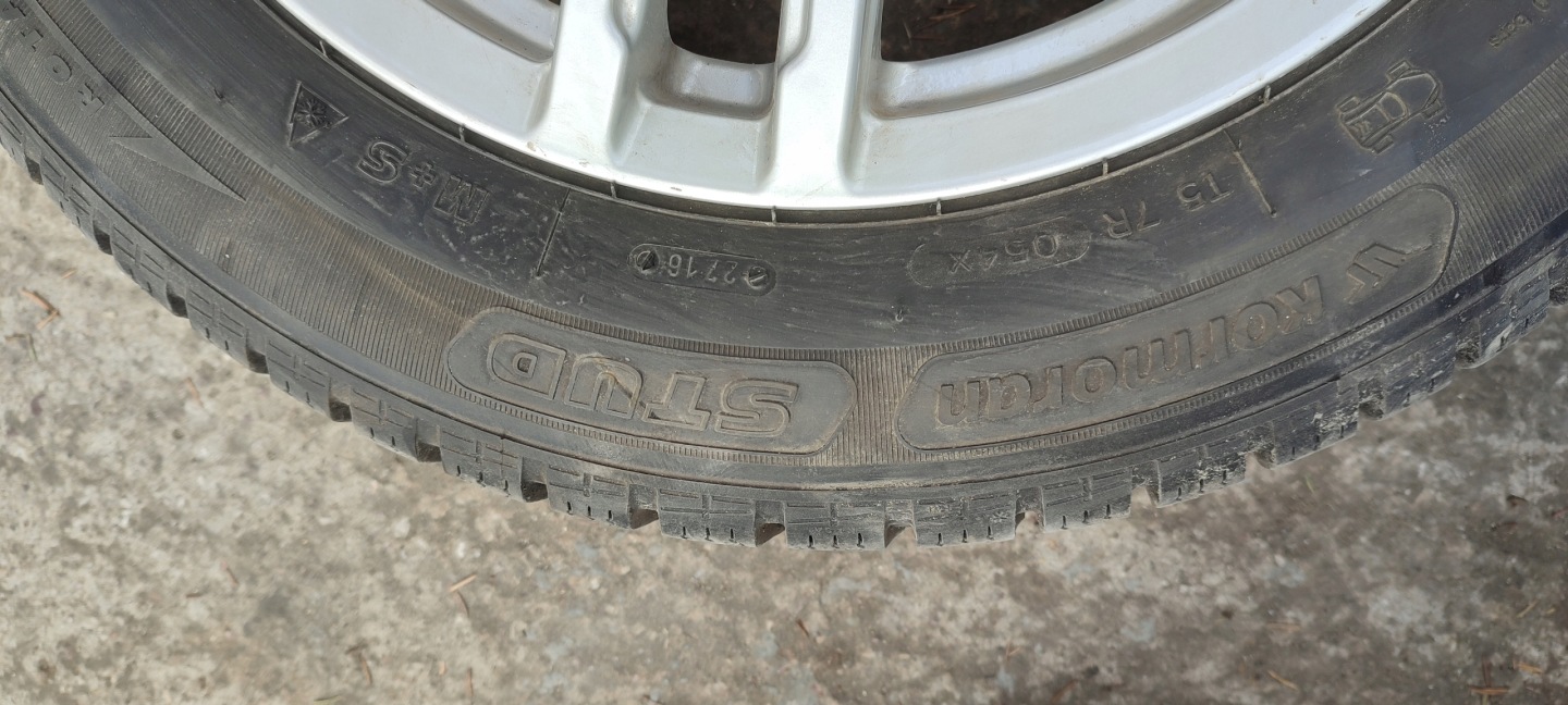 disc audi A4 B8 DEZENT 7JX16 ET35 5X112