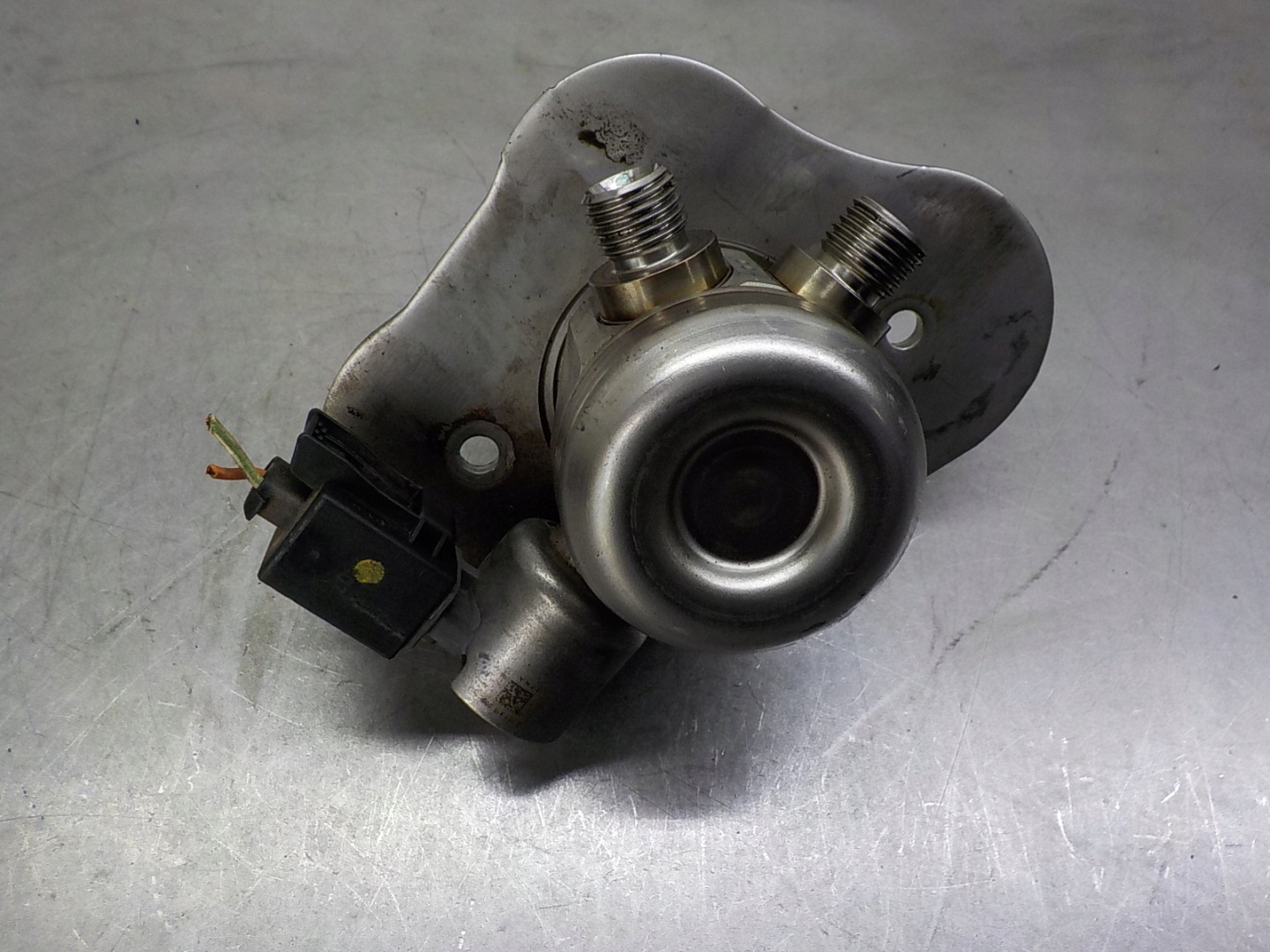 BMW 3 (E90) feed pump 0261520041 7562473