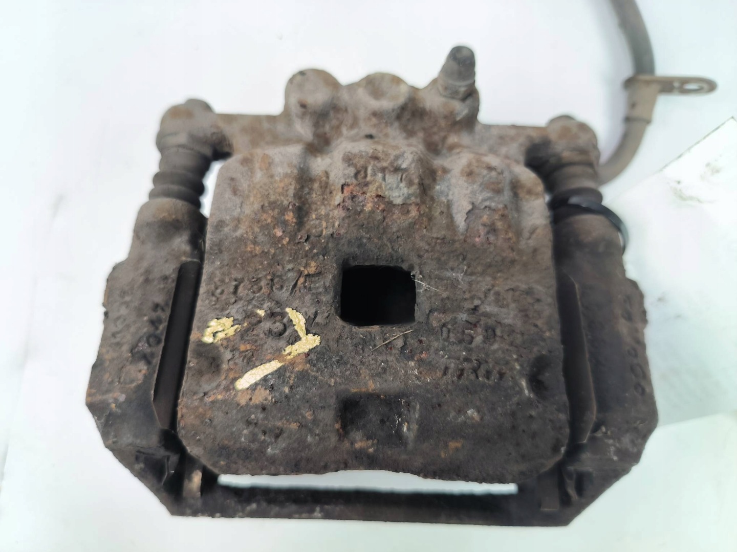 caliper brake front left 1.25 FORD FIESTA MK7 VII
