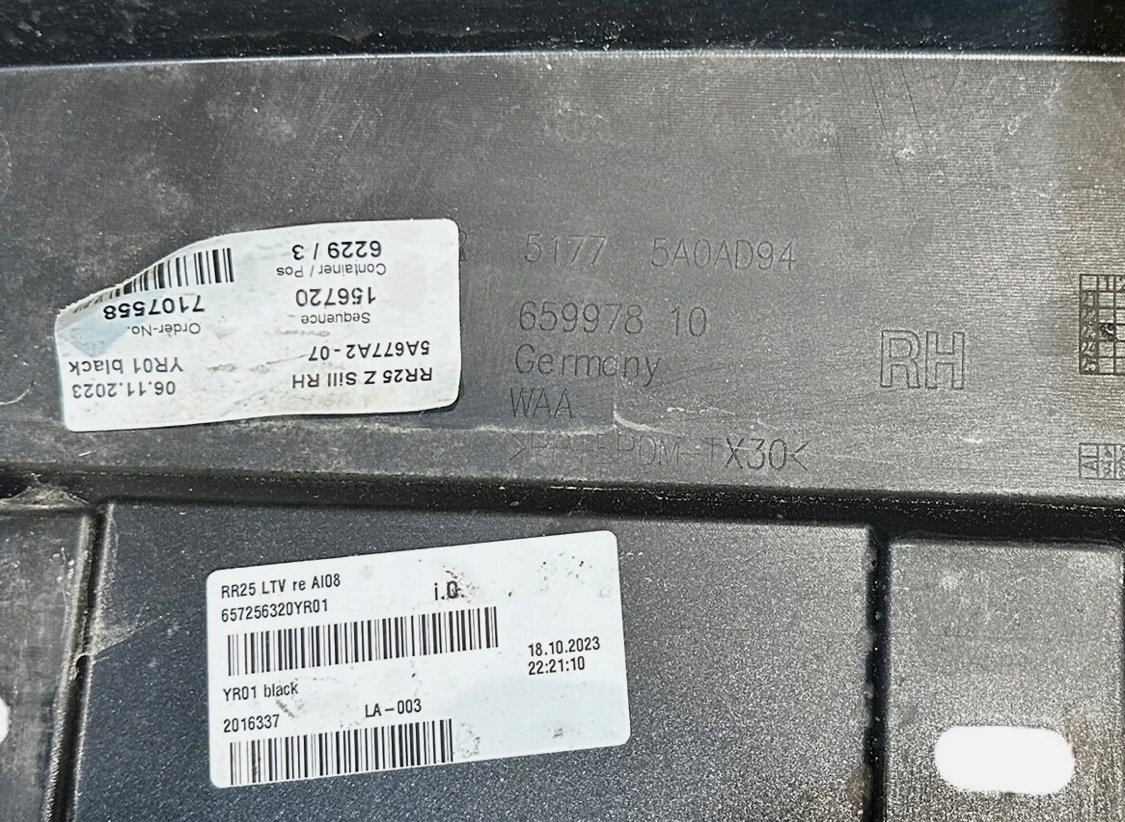 ROLLS ROYCE SPECTRE moulding threshold threshold RH 5177659978 5A0AD94