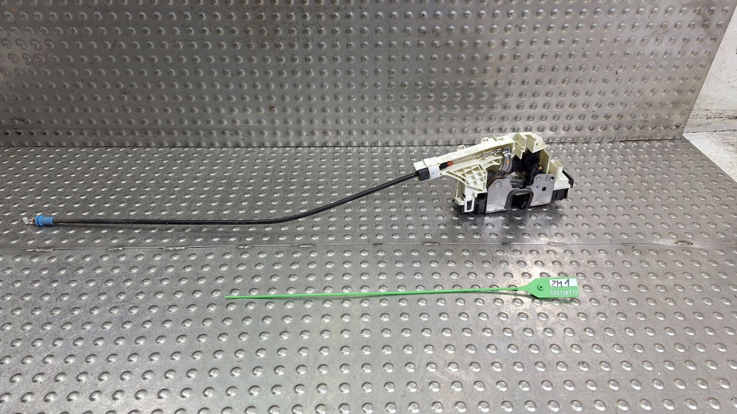 lock door right front A9067201735 MERCEDES SPRINTER W906 CRAFTER 06