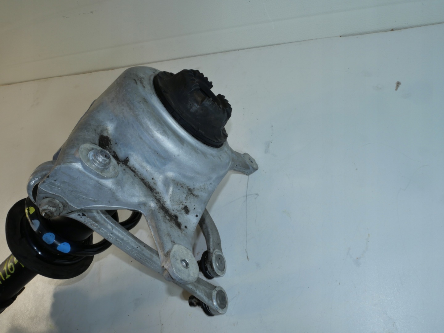 AUDI A4 B8 shock absorber front 8K0413 L
