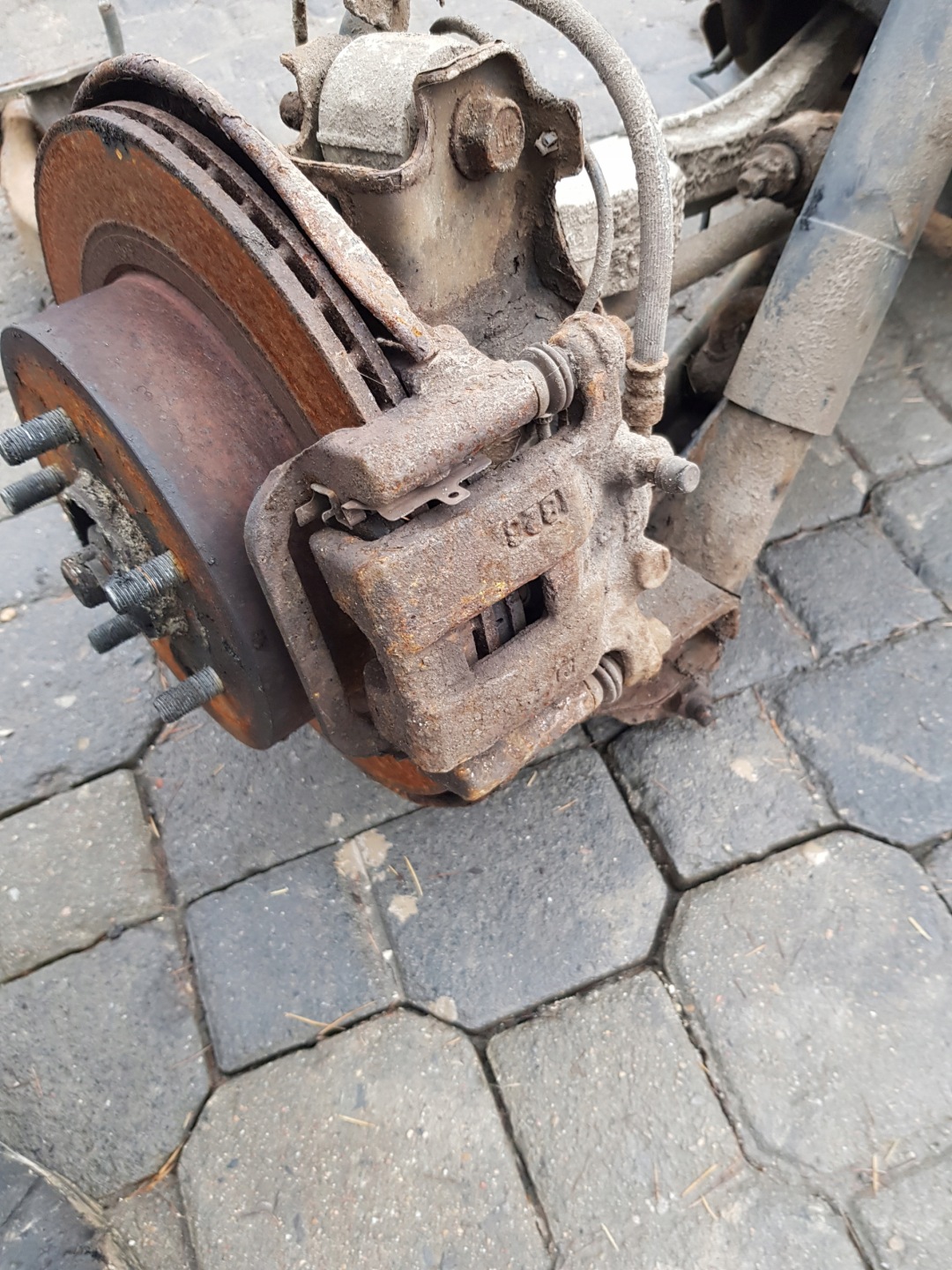 NISSAN X-TRAIL T31 caliper brake rear part rear left