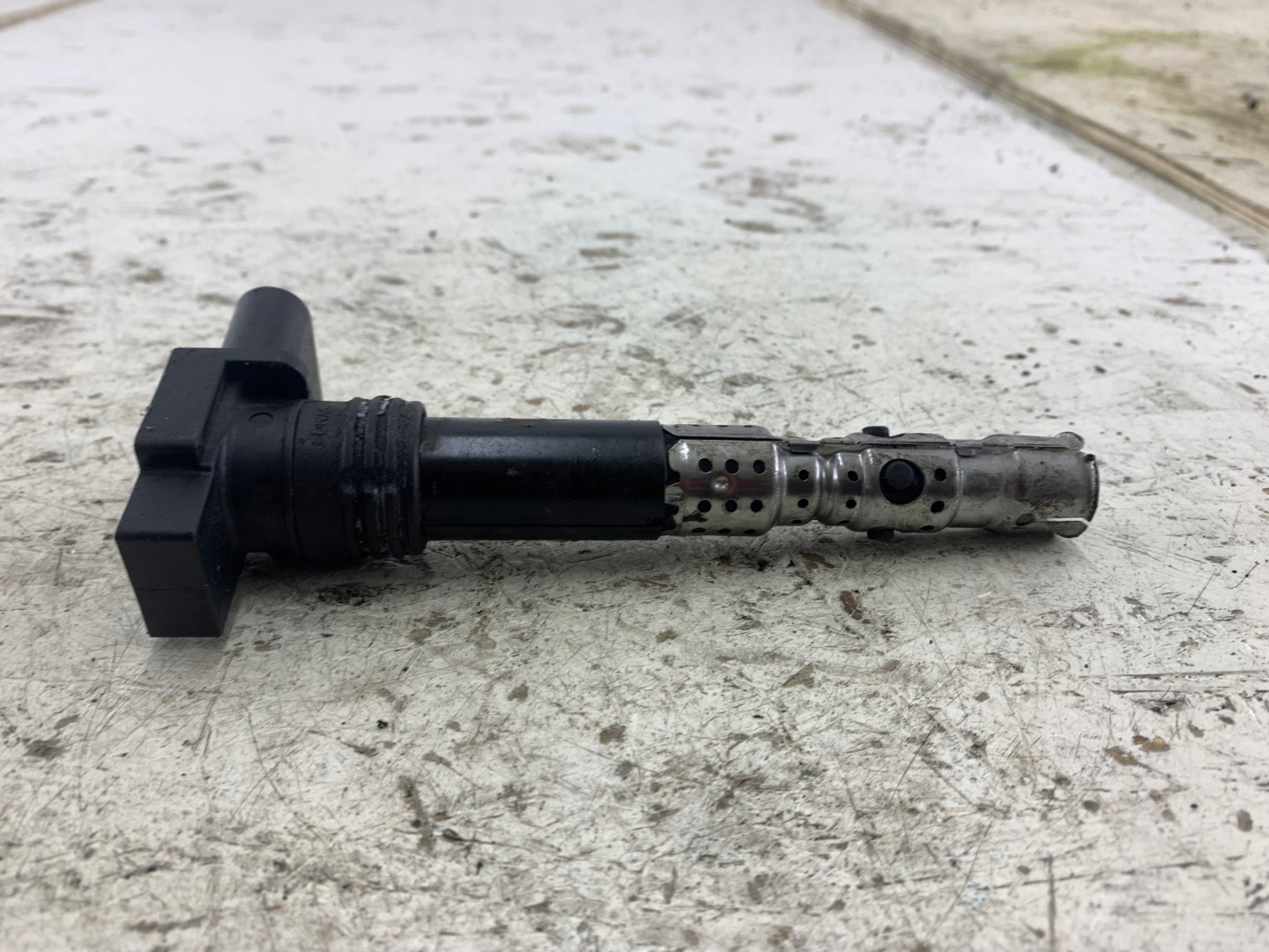VW POLO 9N 1.2 coil ignition 03D905115E