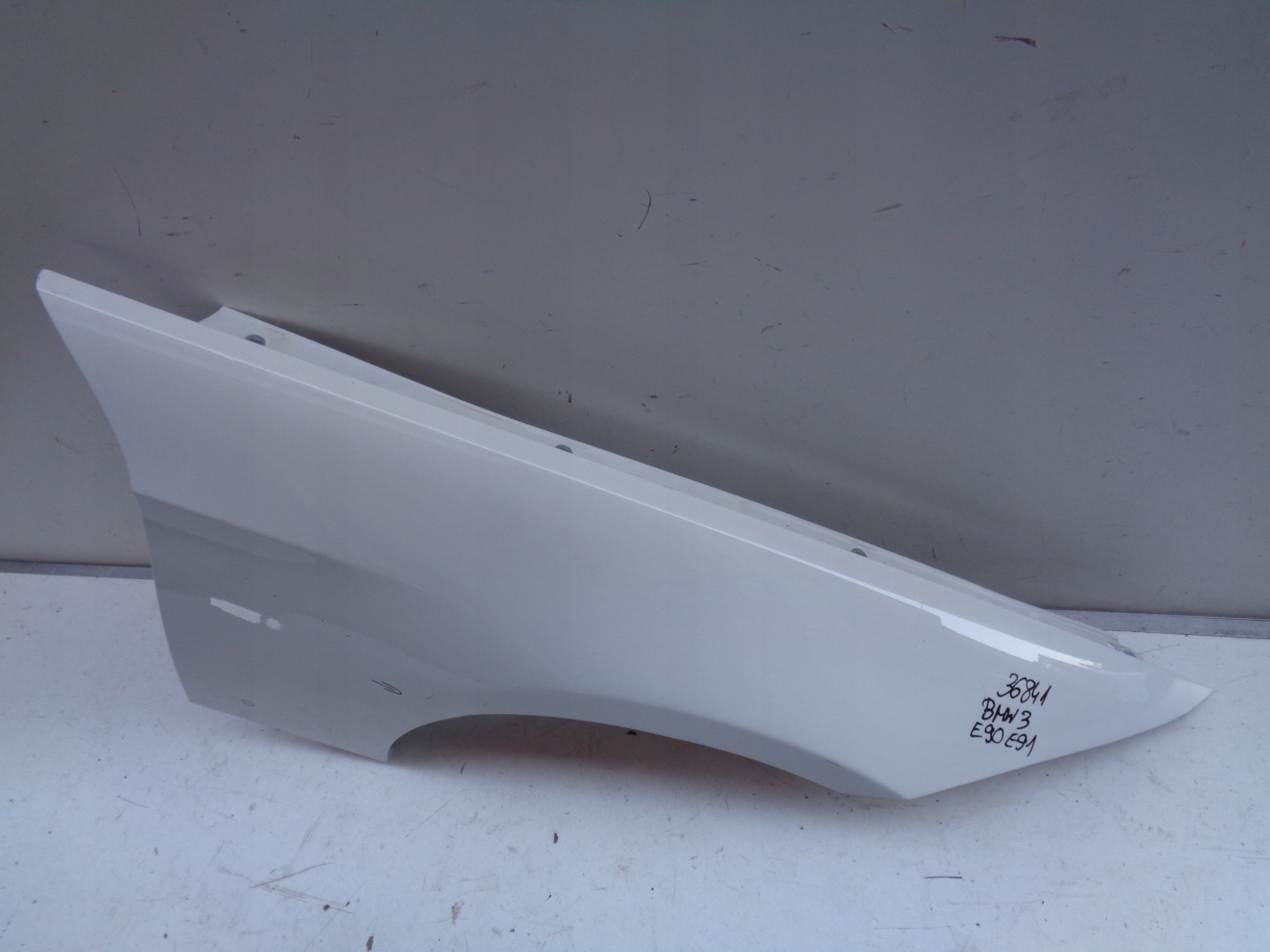 fender right front BMW 3 E90 E91 NR 36841