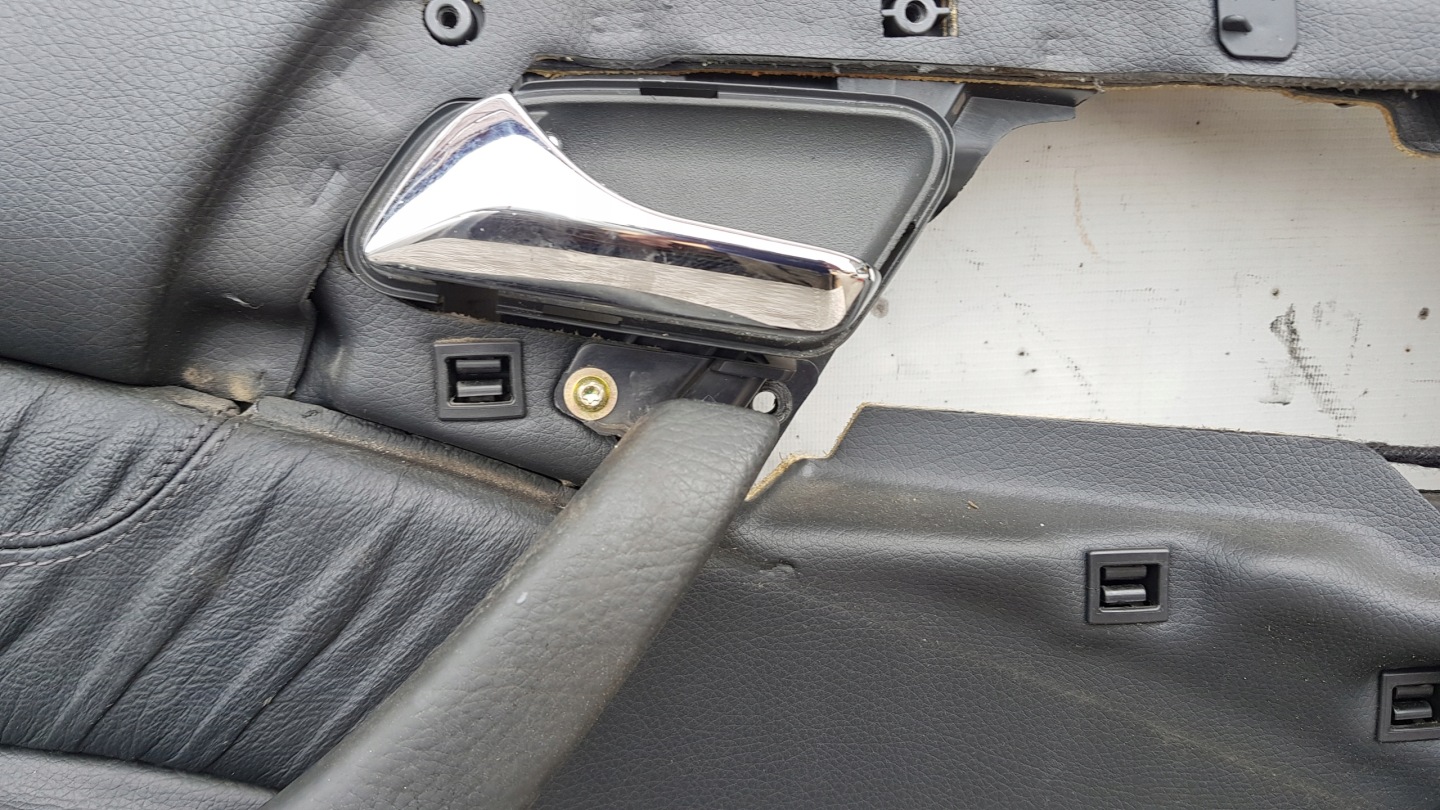 MERCEDES W220 upholstery left front side
