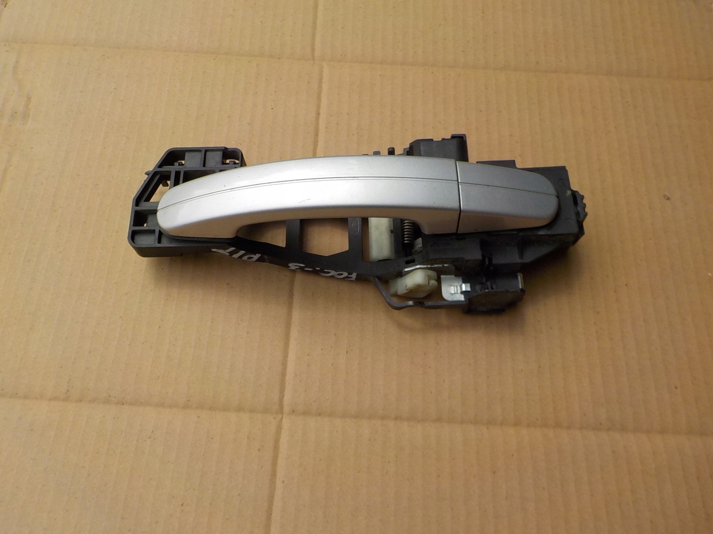 handle right rear part ford focus mk3 kombi lift