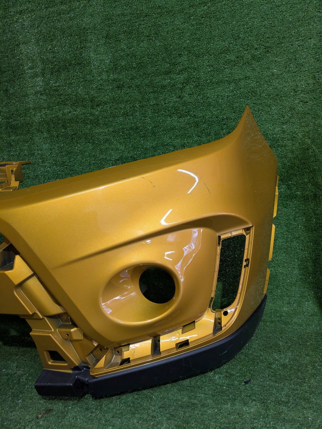 front bumper front SUZUKI VITARA III LIFT 18- NR.8129