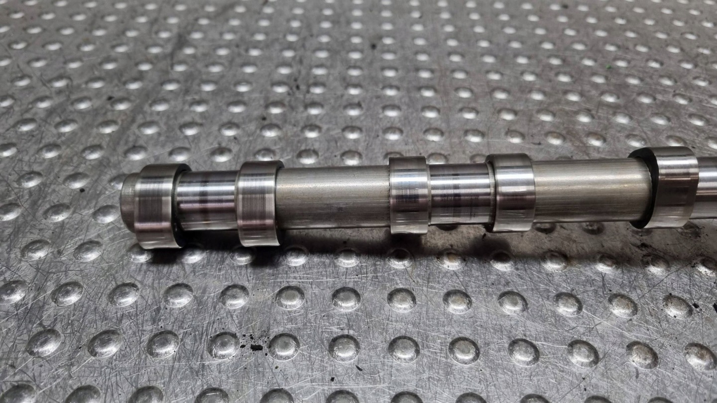Arbre à cames d’échappement 7790596 BMW E60 E61 E83 E87 E90 E91 520D M47