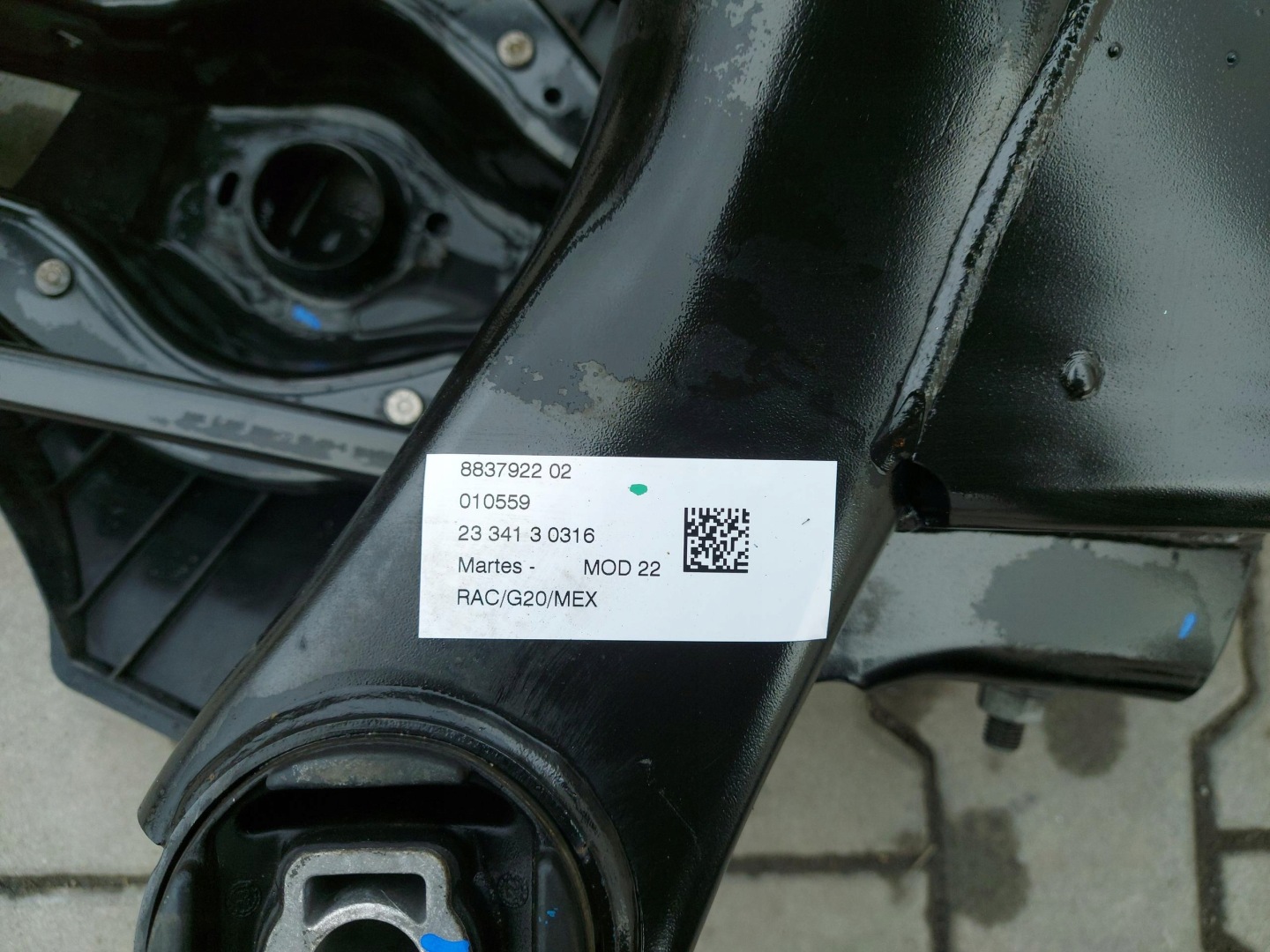 BMW G20 LIFT m340xd pillar central right