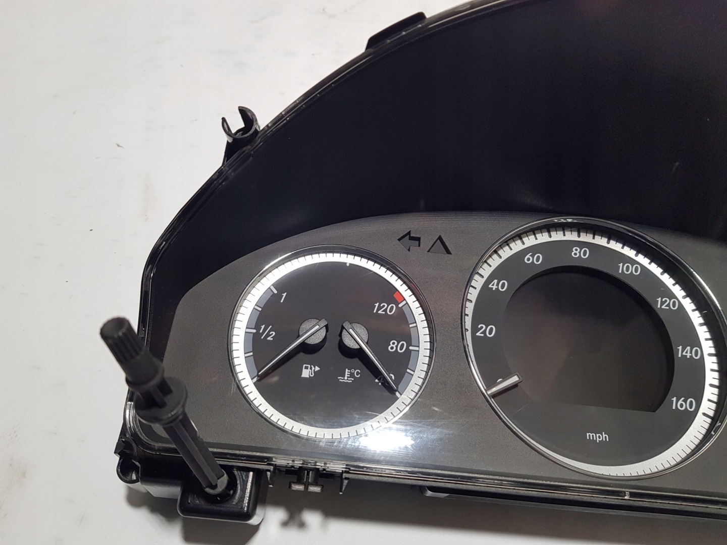 dials dials MERCEDES W204 UK 2049002605