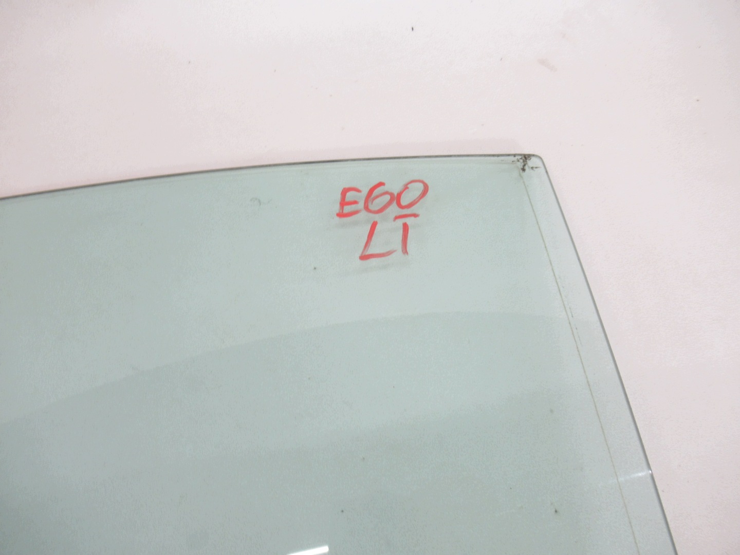 window left left rear part BMW e60 sedan AS2