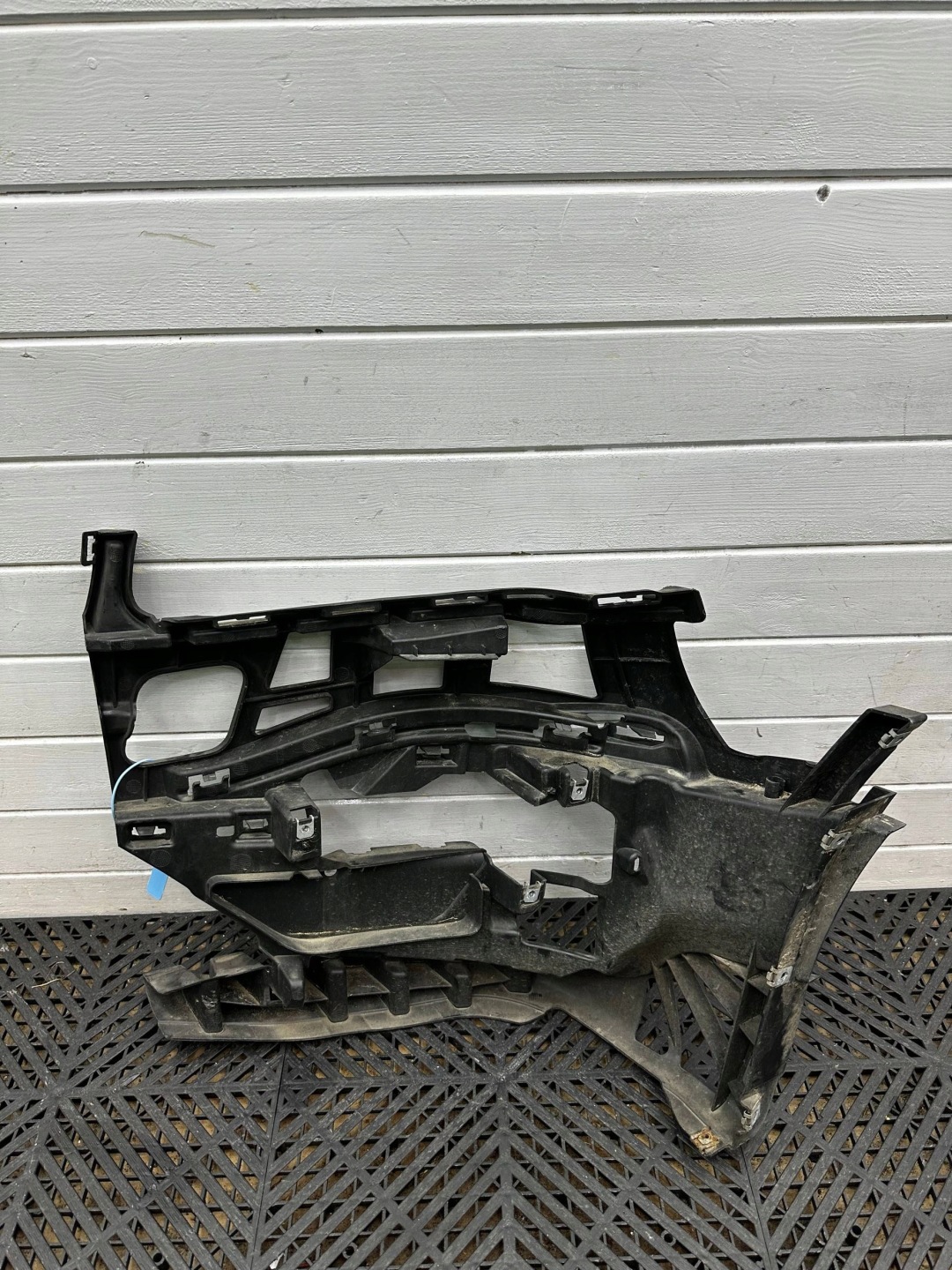 bumper bracket of the front front BMW 2 F45 7460144