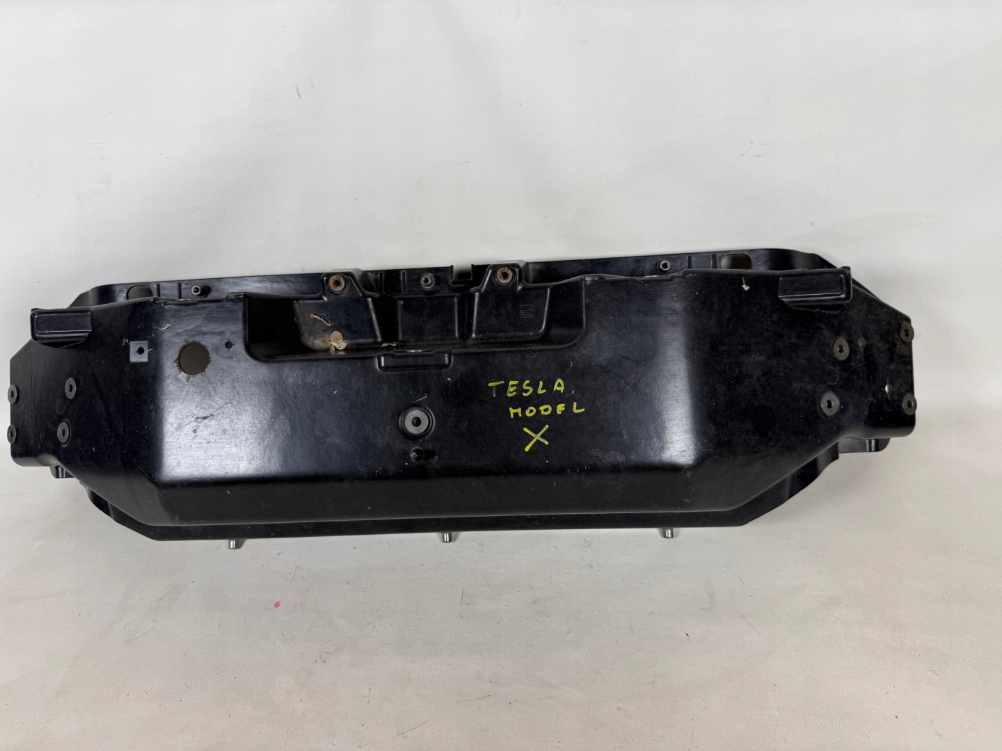 Tesla X Model X 15- bar, wall front 1035176-00-D
